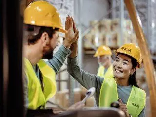 Semaine de la QVT : 5 axes d'amélioration pour votre entrepôt à envisager